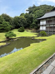 Il Giardino Zen Shin-ji Ike al Kenchō-ji: Il Capolavoro Segreto di Musō Soseki