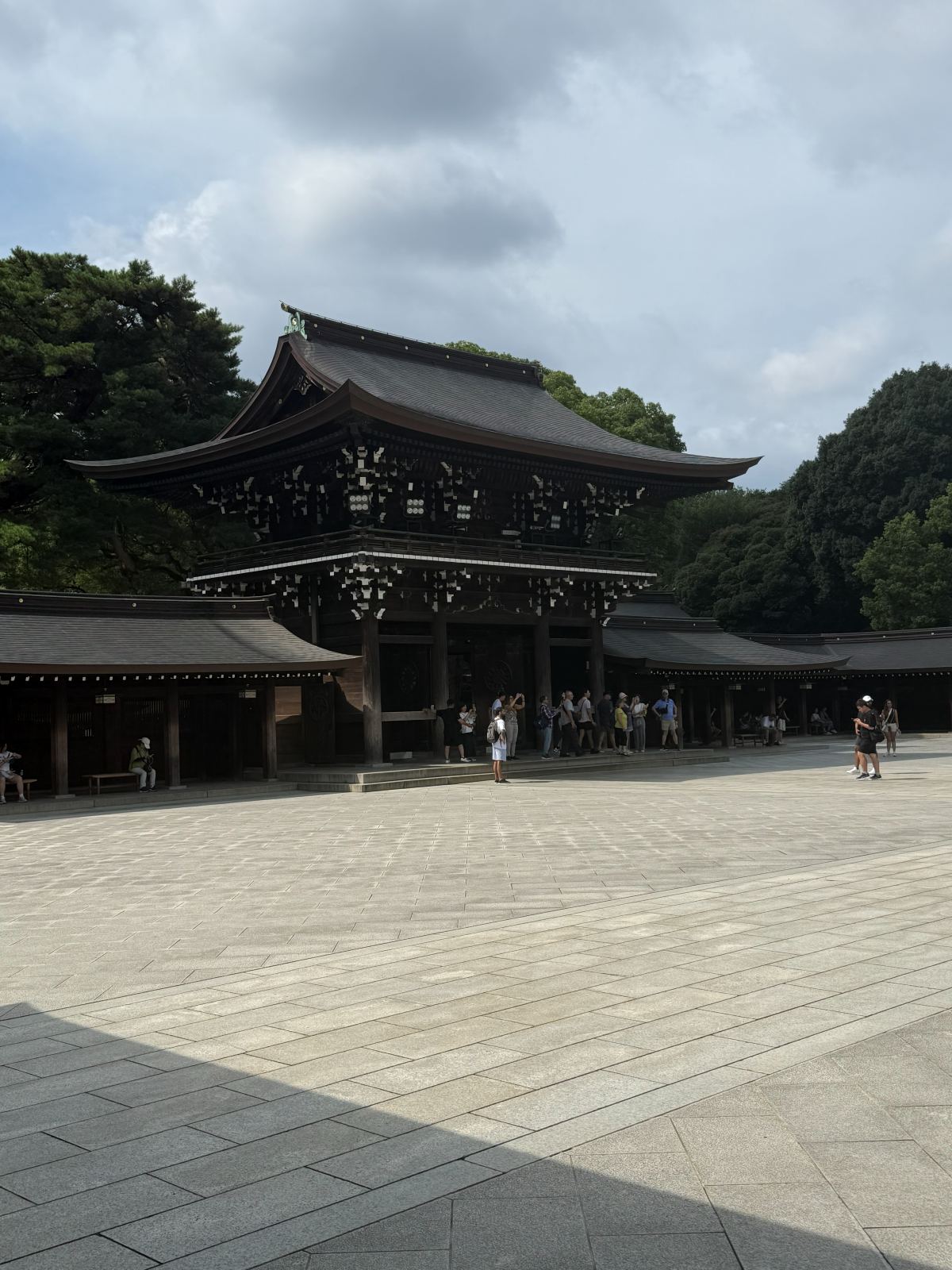 L edificio principale del santuario Meiji Jingū a Tokyo