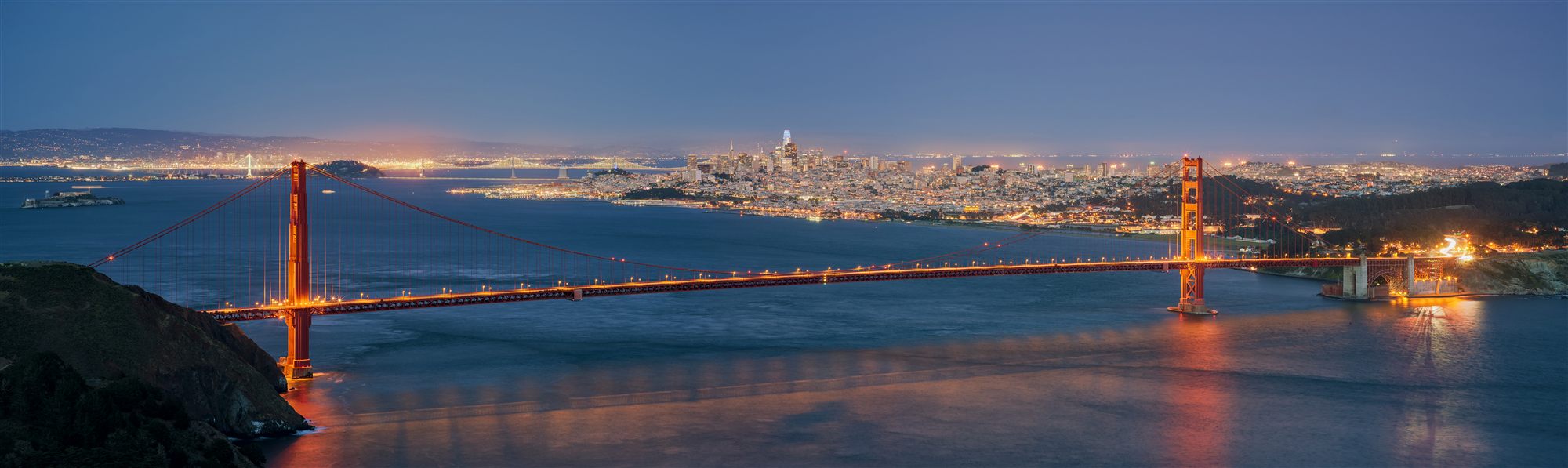 Golden Gate Bridge e skyline di San Francisco, California