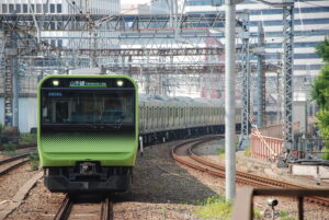 Metro di Tokyo e Yamanote Line: Come Muoversi Senza Errori